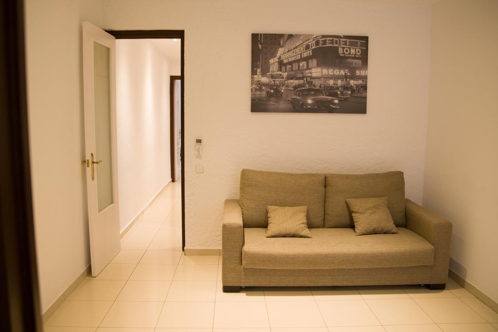 Flat Barcelona Apartment Exterior photo